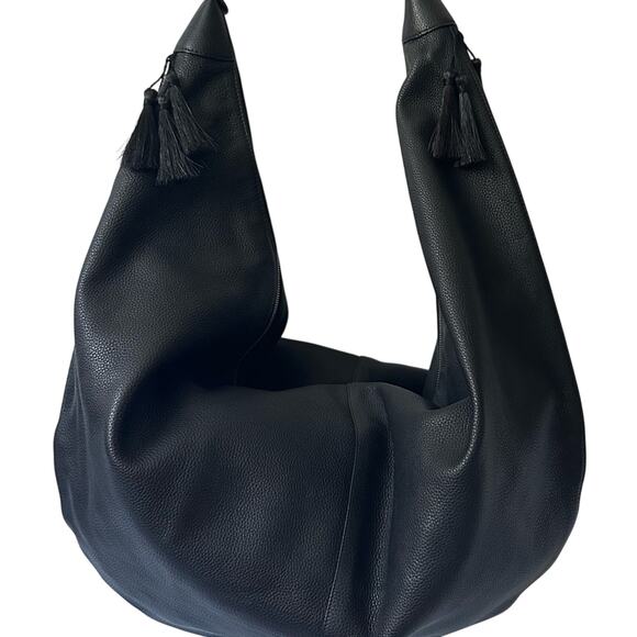 The Row Sling Pebbled-leather Shoulder Bag in Black 100% Authentic Rare - Picture 16 of 16